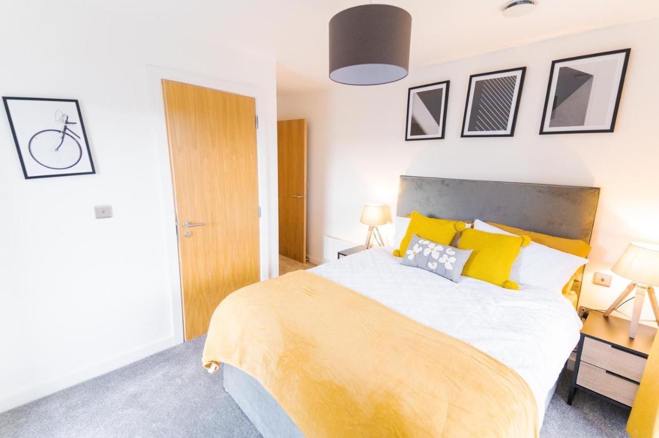 Exquisite Cosy 2-Bed Apartment In Salford Manchester Zewnętrze zdjęcie